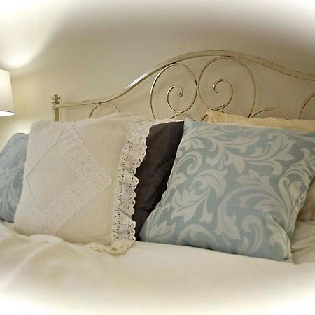 The Cheshire Cat Bed And Breakfast Elora Extérieur photo