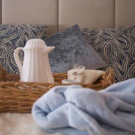 The Cheshire Cat Bed And Breakfast Elora Extérieur photo