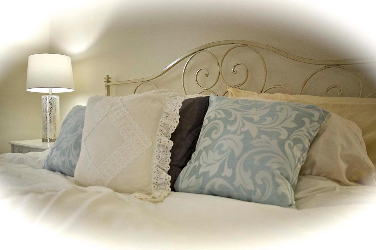 The Cheshire Cat Bed And Breakfast Elora Extérieur photo